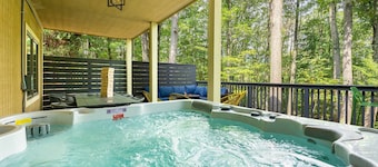 OMG! Indoor Mini Golf, Bowling, Theater, Hot Tub