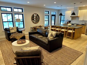 TV connectée, cheminée, jeux vidéo