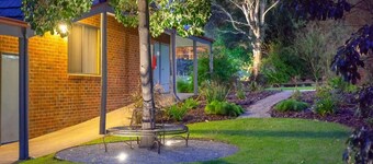 Blazing Stump Motel & Suites