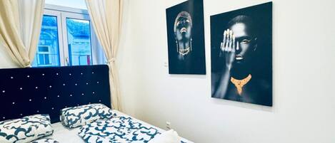 1 室のベッドルーム、WiFi、ベッドシーツ