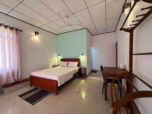 Standard Double Room, Balcony, Sea View - KVA Talalla Beach-stay (Talalla)
