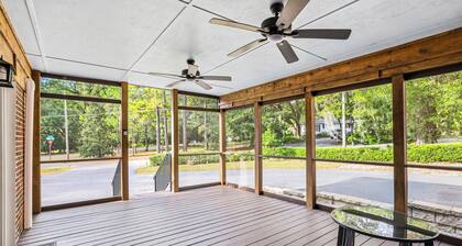 Spacious Comfortable Studio Unit