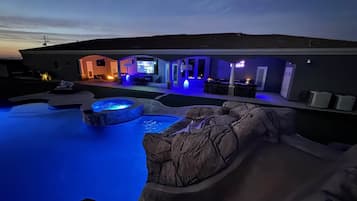 Piscine extérieure, piscine chauffée