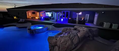 Piscine extérieure, piscine chauffée