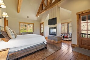 8 chambres, fer et planche à repasser, Wi-Fi gratuit, draps fournis