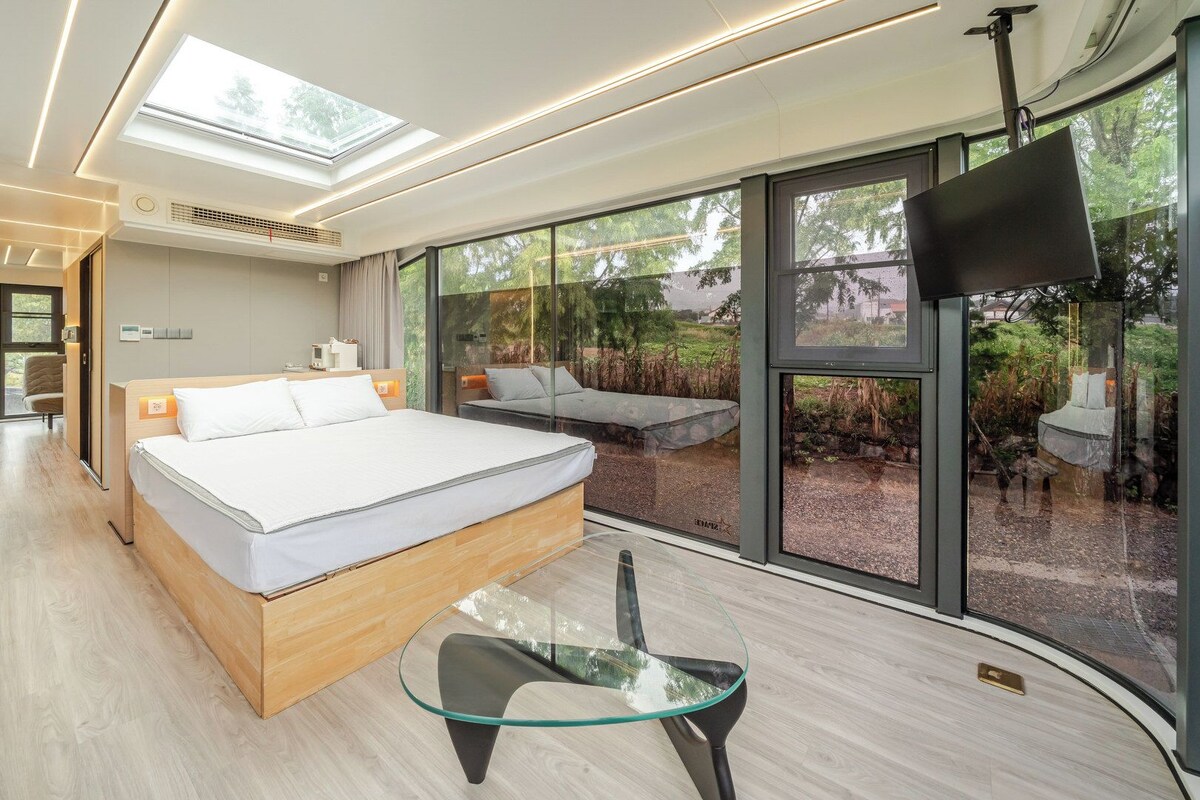 Basic Room, 1 Bedroom (A2(No Kids/Pet/Private BBQ)) | 1 bedroom, free WiFi