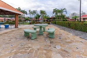 Outdoor dining - Tropical Retreat Steps from Jacó Beach & Adventure (Jaco)