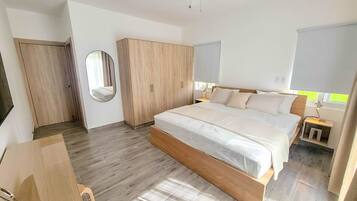 2 chambres, coffres-forts dans les chambres, bureau