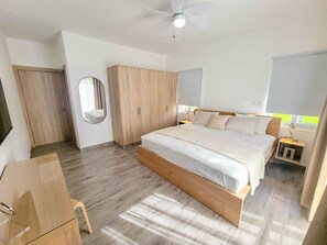 2 bedrooms, in-room safe, desk, iron/ironing board