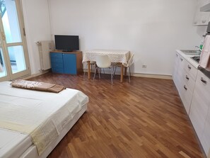 1 sovrum, strykjärn/strykbräda, wi-fi och sängkläder