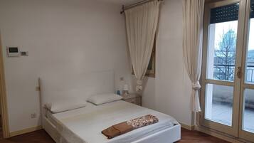 1 camera, ferro/asse da stiro, Wi-Fi, lenzuola