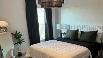 1 slaapkamer, een bureau, gratis wifi, beddengoed