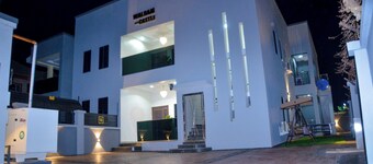 Waldam Castle is a 2 unit of 3 bedroom all ensuite, with modern facilities 