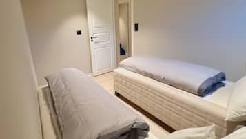 2 soverom, skrivebord, wi-fi (inkludert) og sengetøy