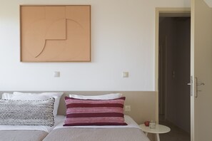 6 dormitorios, caja fuerte, tabla de planchar con plancha y wifi gratis