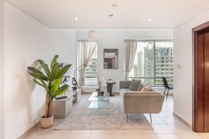 TV - 1805, Burj Views Tower B (Dubai)