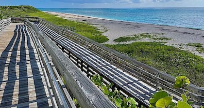 Tropical Escape - Palm Beach Gardens/8 min to Beach