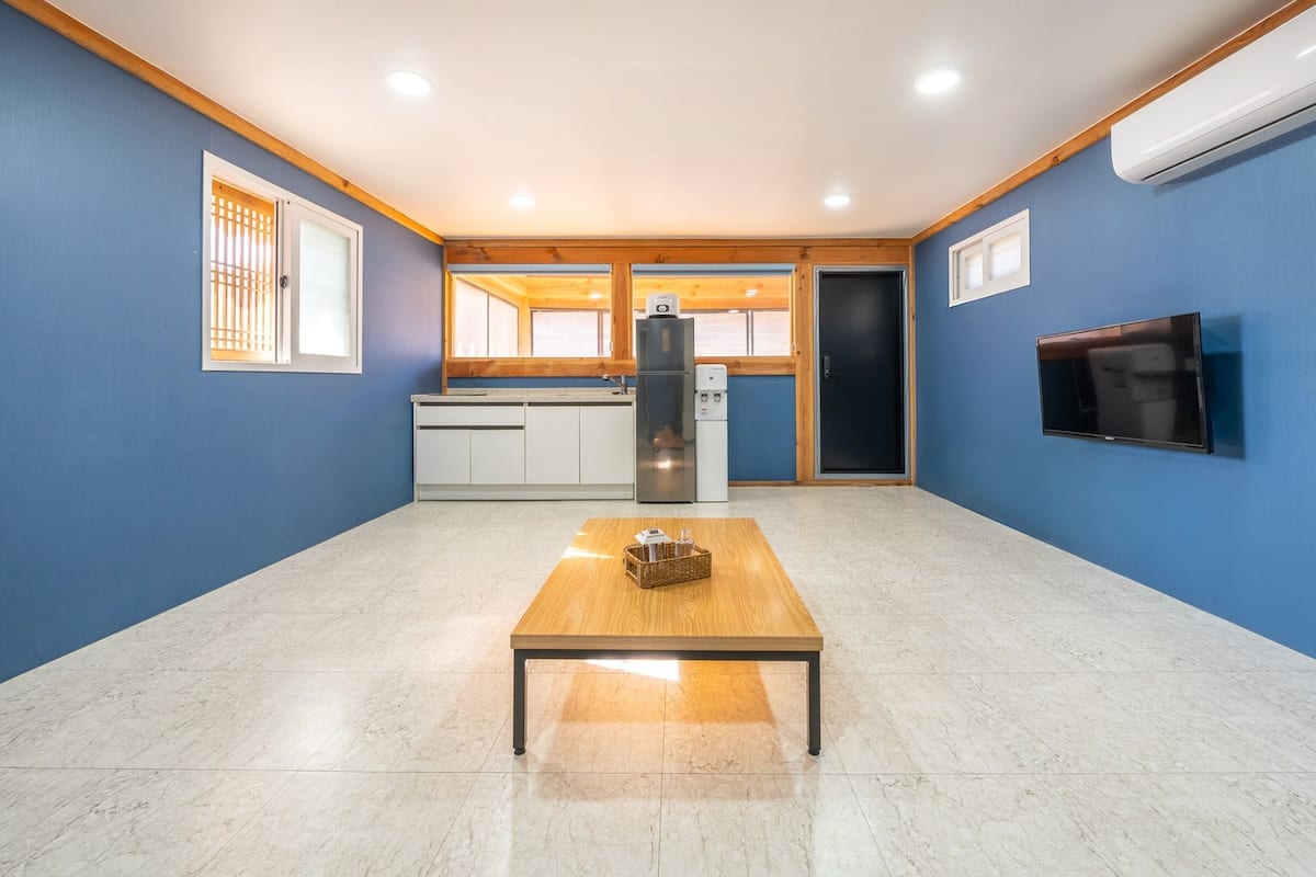 Basic Room, 1 Bedroom (Room Maru 6)