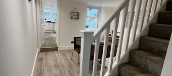 Coastal 2BR Retreat in Colwyn Bay