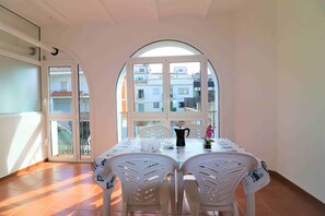 Apartment | Dining - Apartment in Roses by the Beach (Roses)