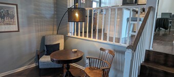 3-bedroom house in fabulous Louisville with WiFi, AC, workspace and pool!