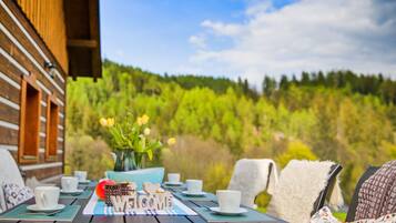 Villa | Outdoor dining