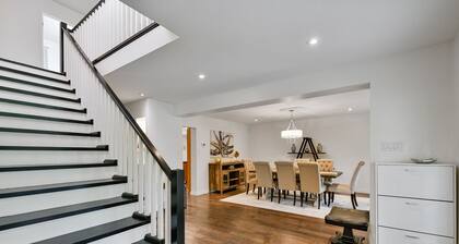 Cheerful Tuxedo House with Hot Tub