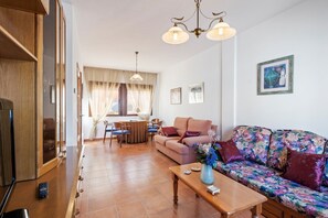 House | Living room - Villa With Private Pool for 8 (Bienservida)