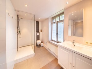 Ferienhaus | Badezimmer