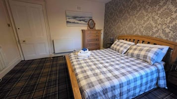 3 bedrooms, WiFi, bed sheets