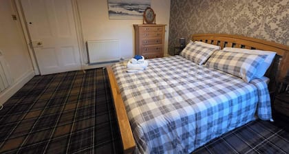 Highland Haven Apartment sleeps 8