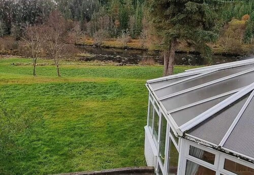 Highland Haven Apartment sleeps 8