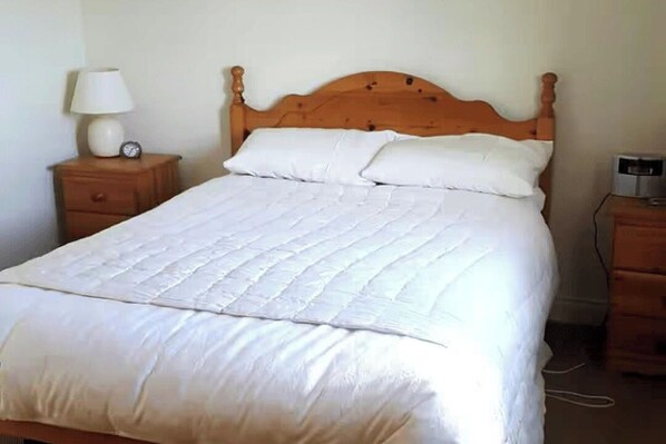 3 bedrooms, WiFi, bed sheets