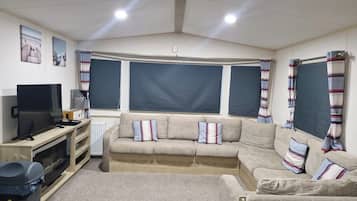 Télévision, cheminée