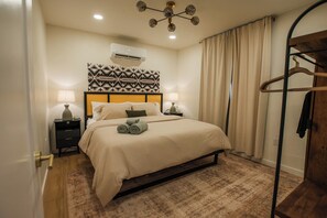 2 bedrooms, iron/ironing board, WiFi, bed sheets