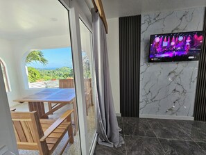 Dining - 3-bedroom house (Santos Guardiola)