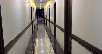 Hoà Bình Hotel LC - by BayLuxury