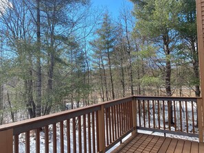 Property grounds - Lincoln/White Mnt spacious 2Br/2Ba-King bed-A/C-Monthly rental (Lincoln)