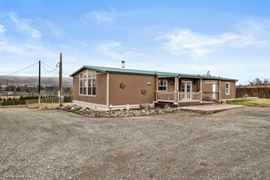 Exterior - Harry Potter and the Scenic Escape (Yakima)