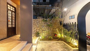 الفناء