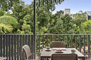 Departamento, 2 habitaciones, balcón | Vista del balcón