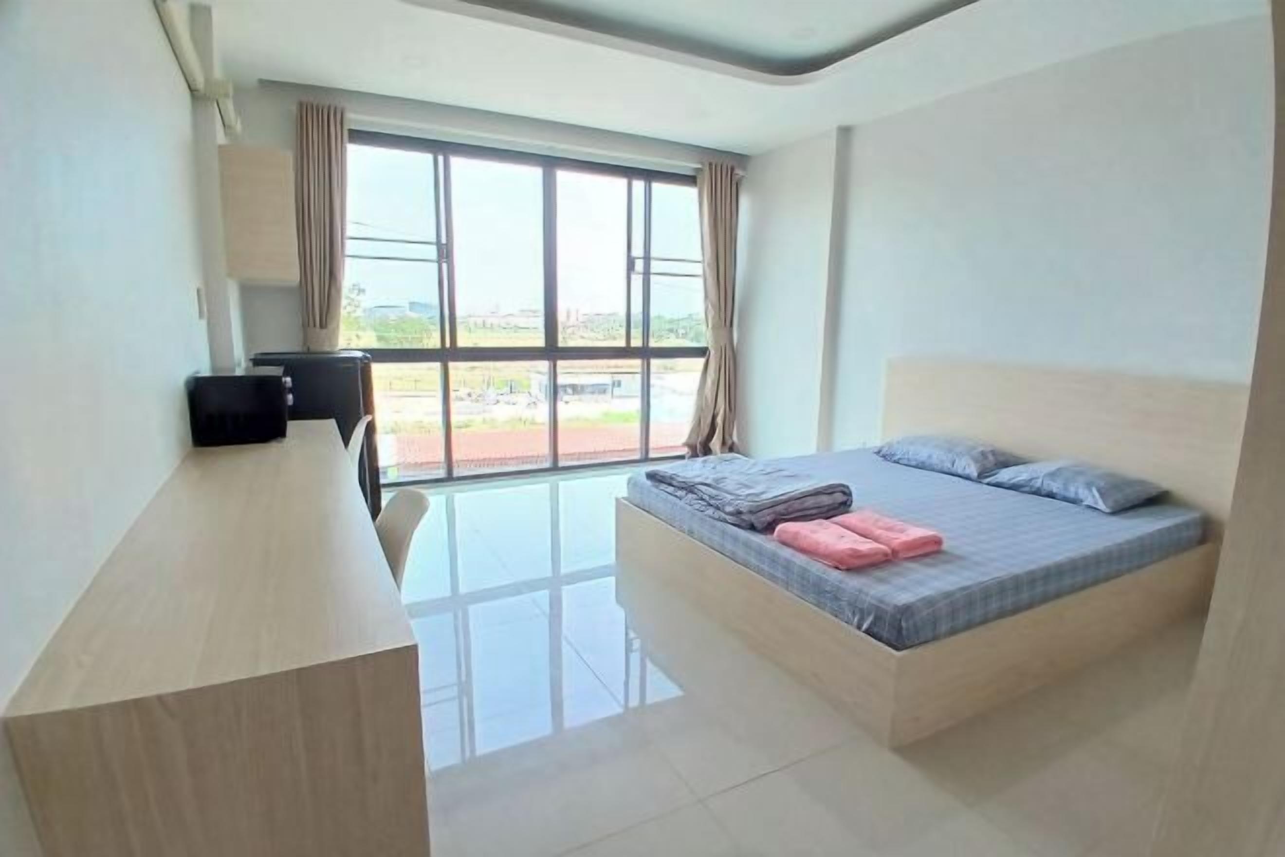 Skrivebord og skrivebord for bærbar PC