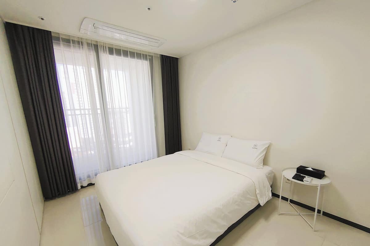 Standard Double Room, Balcony, City View