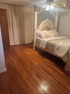 4 chambres, fer et planche Ă repasser, Wi-Fi, draps fournis