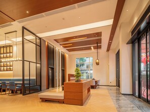Lobby sitting area - Trendy Romantic Hotel Guangzhou Panyu Qiaonan Aoyuan Plaza Branch - Free Deliver Service to Canton Fair Complex During Canton Fair Period (Guangzhou)