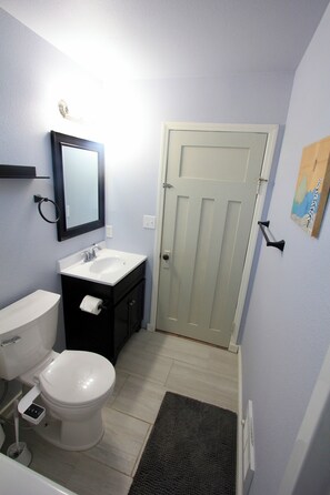 Asciugamani, sapone, carta igienica