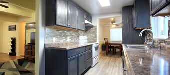 NEW Upstream Cottage! Pet friendly w/views!! WiFi and fenced backyard