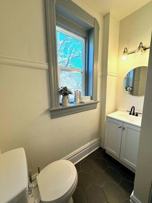 Handtücher, Seife, Toilettenpapier