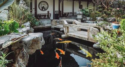 The Boutique Hotel Authentic Antique