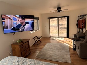 3 bedrooms, desk, iron/ironing board, travel cot
